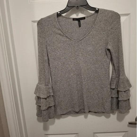 White House Black Market Small Heathered Gray Ruffle Bell Sleeves Chic Sweater - Picture 1 of 4